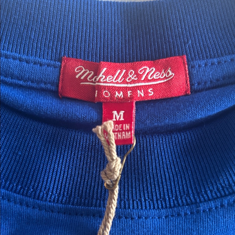 Philadelphia Phillies Mitchell & Ness Women’s Blue Pep Rally Boxy Crop Tee - NWT - Picture 2 of 9